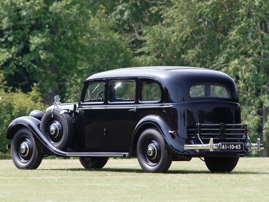  Mercedes-Benz 320 Pullman Limousine (W142) 1937 года  (фото 9 из 18)